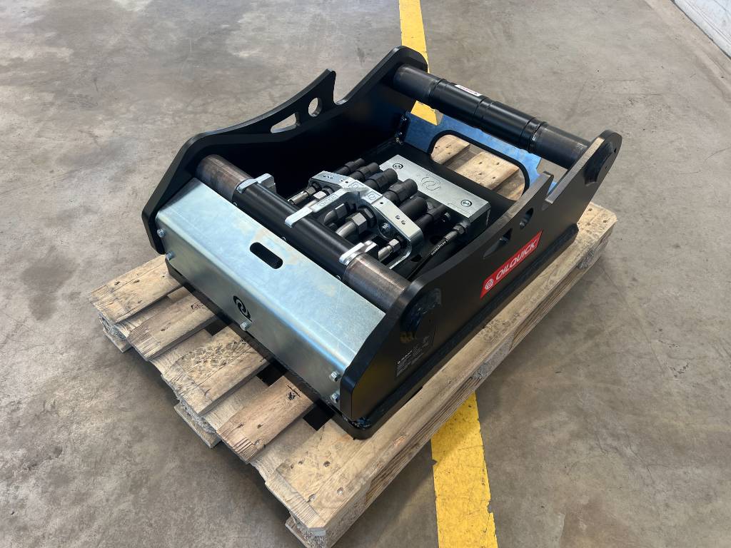 Fahrzeugabbildung Andere OilQuick OQ80 Adapterplatte / Schraubadapter / NEU lagernd