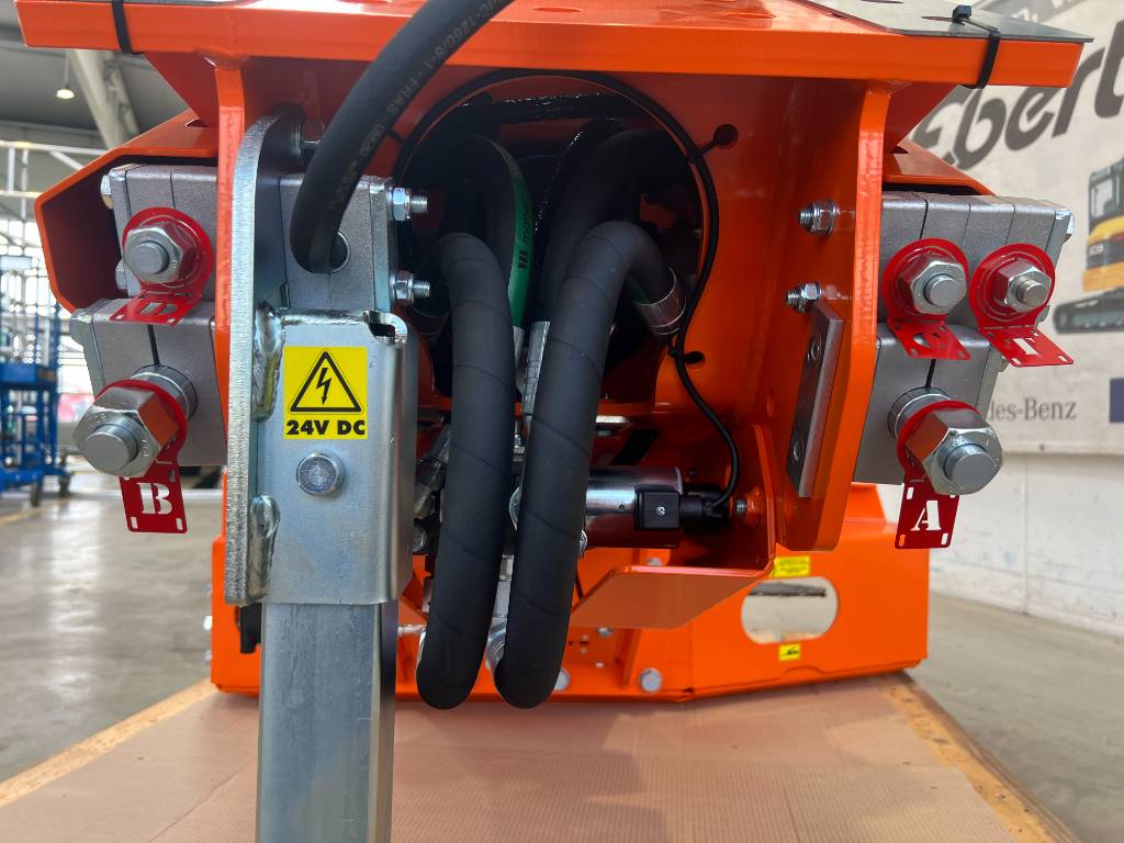 Fahrzeugabbildung Andere Westtech Woodgripper WG1600 Greifer Säge / Tiltator lagernd
