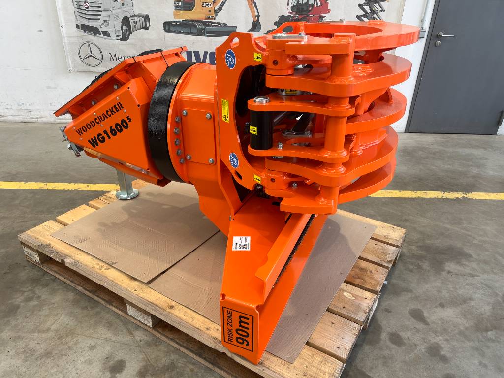 Fahrzeugabbildung Andere Westtech Woodgripper WG1600 Greifer Säge / Tiltator lagernd