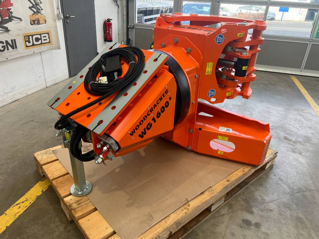 Fahrzeugabbildung Andere Westtech Woodgripper WG1600 Greifer Säge / Tiltator lagernd