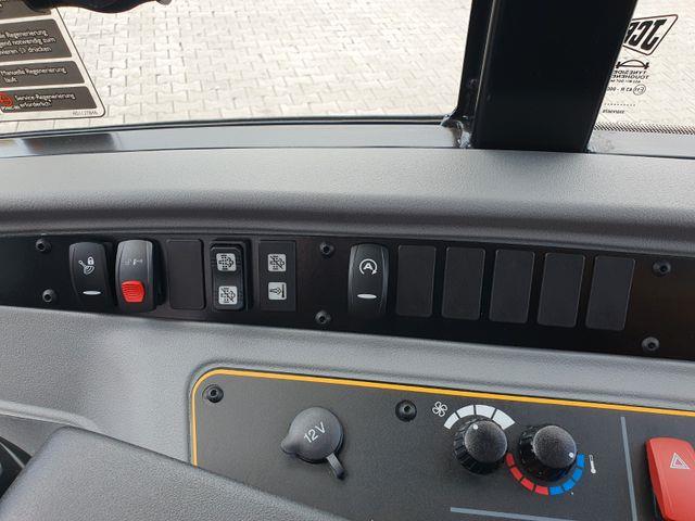 Fahrzeugabbildung JCB TM 180 SV C / Neufahrzeug / Teleskop / Gabel