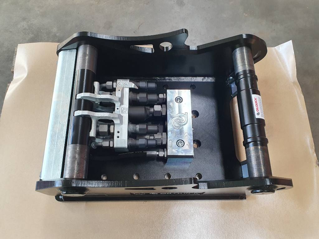 Fahrzeugabbildung Andere OilQuick OQ65 Adapterplatte für Westtech & mehr / NEU