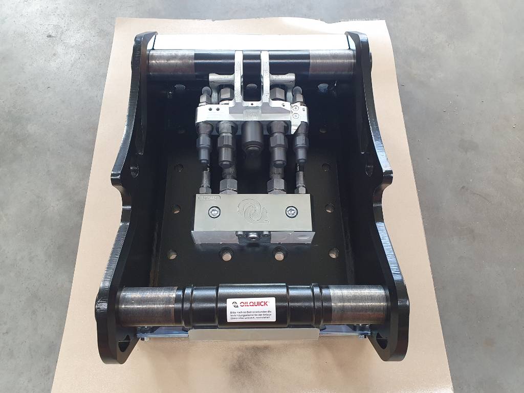 Fahrzeugabbildung Andere OilQuick OQ65 Adapterplatte für Westtech & mehr / NEU