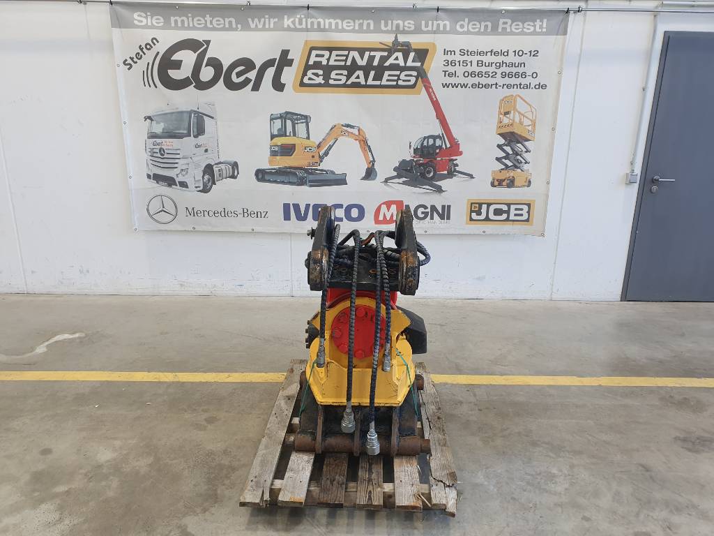 Fahrzeugabbildung Andere Rädlinger Tiltrotator Schwenkrotator CAT M318 / CW 40 / 2016