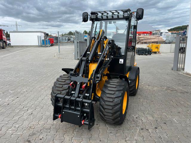 Fahrzeugabbildung JCB 403 Plus / Neufahrzeug / 2025 / Gabel / Schaufel