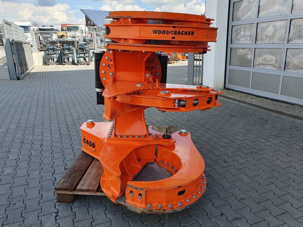 Fahrzeugabbildung Andere Westtech Woodcracker C450 Sammler Tiltator DEMO 2022