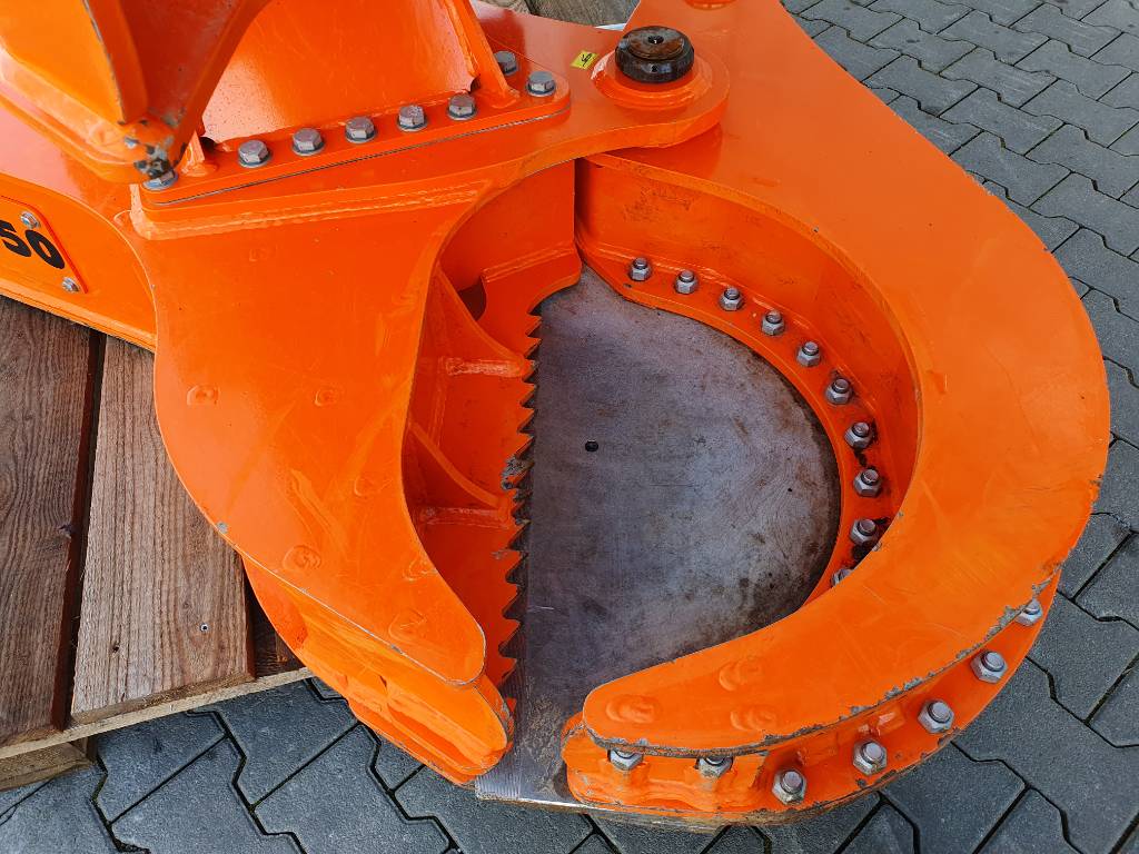Fahrzeugabbildung Andere Westtech Woodcracker C450 Sammler Tiltator DEMO 2022