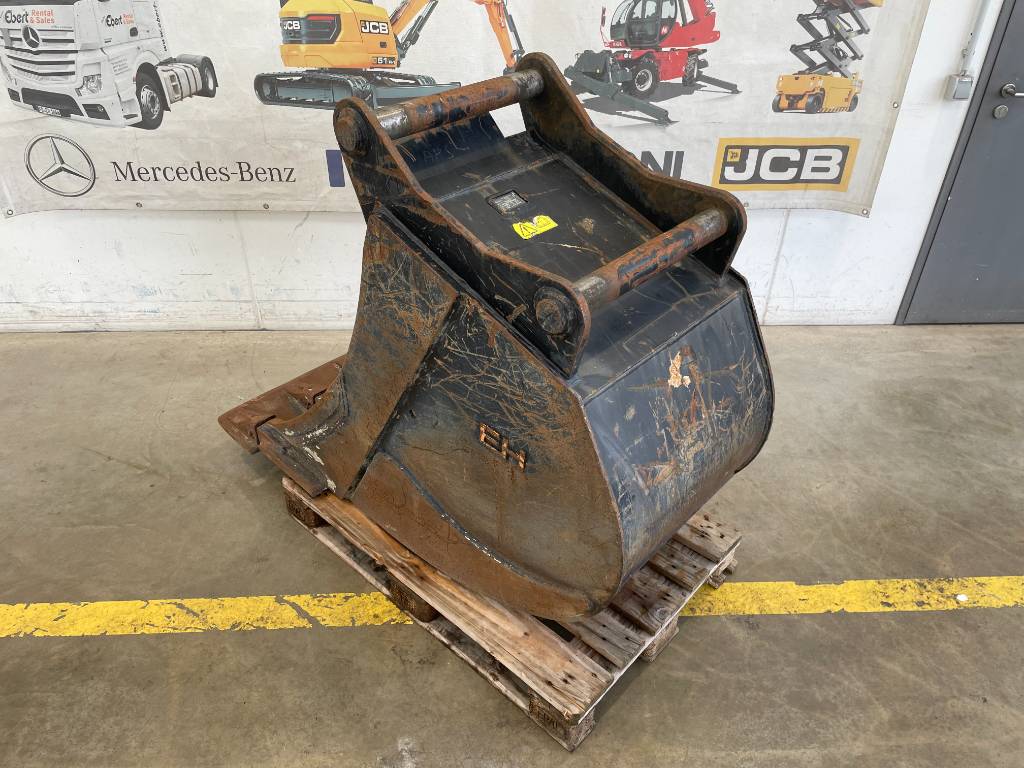 Fahrzeugabbildung Andere Euroholz Tieflöffel / Löffel / OQ70/55 / 800 mm