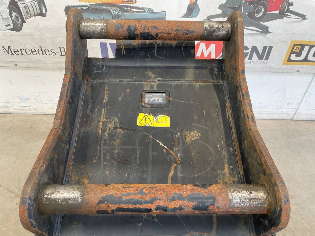 Fahrzeugabbildung Andere Euroholz Tieflöffel / Löffel / OQ70/55 / 800 mm