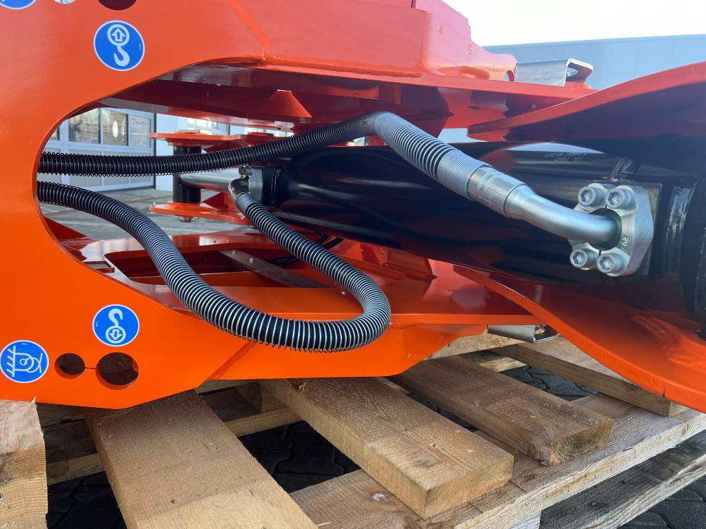 Fahrzeugabbildung Andere Westtech Woodcracker W1800 Spaltzange / RTW28 Rotator / NEU