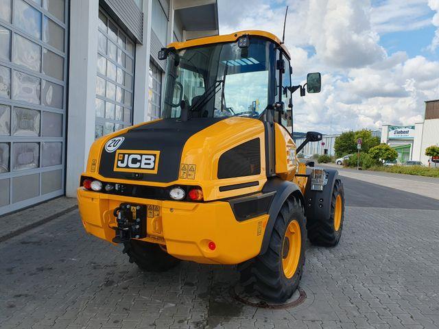 Fahrzeugabbildung JCB TM 220 SV C / Neufahrzeug / Teleskop / Gabel