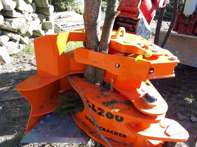 Fahrzeugabbildung Andere Westtech Woodcracker CL260 Fällkopf Fällgreifer