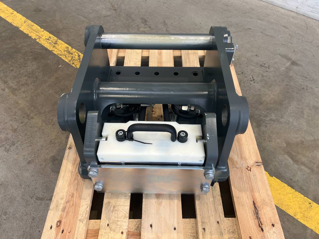 Fahrzeugabbildung Liebherr Likufix SW48 Adapterplatte NEU lagernd / WESTTECH