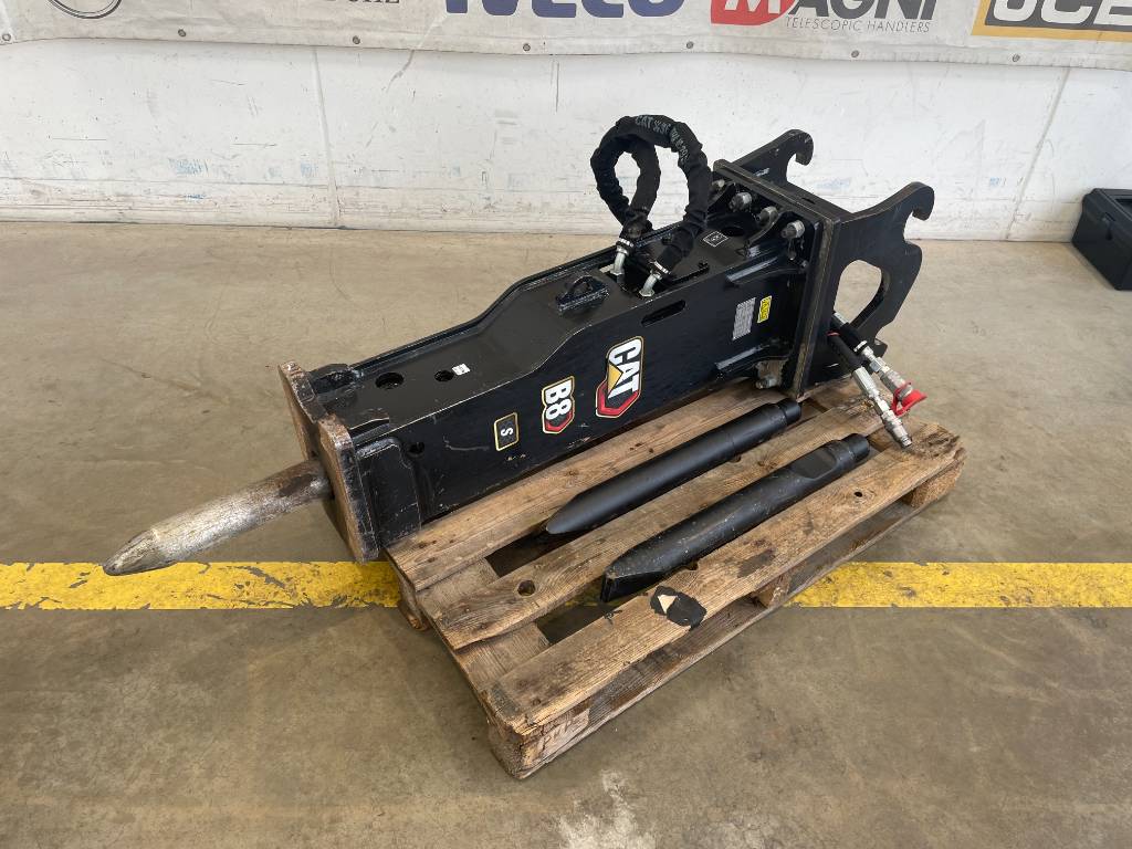 Fahrzeugabbildung CAT B8 Hydraulikhammer CW10 / Hammer / 6 - 9 to / 2021