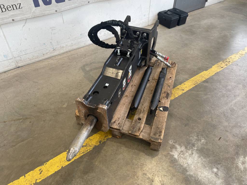 Fahrzeugabbildung CAT B8 Hydraulikhammer CW10 / Hammer / 6 - 9 to / 2021