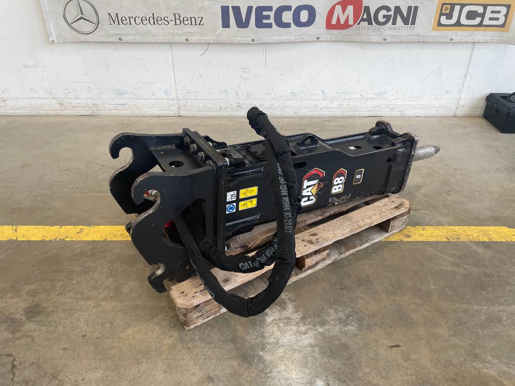 Fahrzeugabbildung CAT B8 Hydraulikhammer CW10 / Hammer / 6 - 9 to / 2021