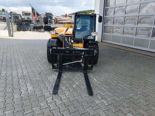 Fahrzeugabbildung JCB 525-60 / Neufahrzeug /Palettengabel / 2025
