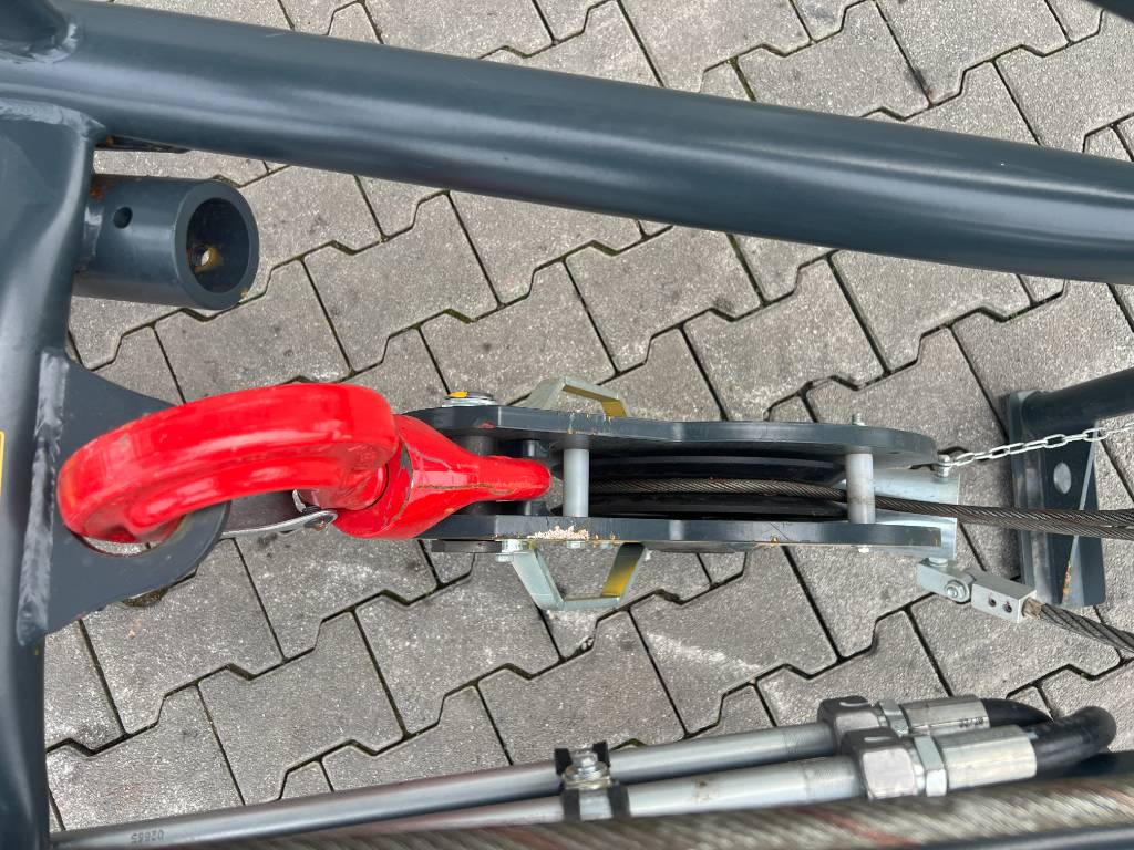 Fahrzeugabbildung Andere Magni Ausleger mit Seilwinde JW2000 / 2 To / 2022 / DEMO
