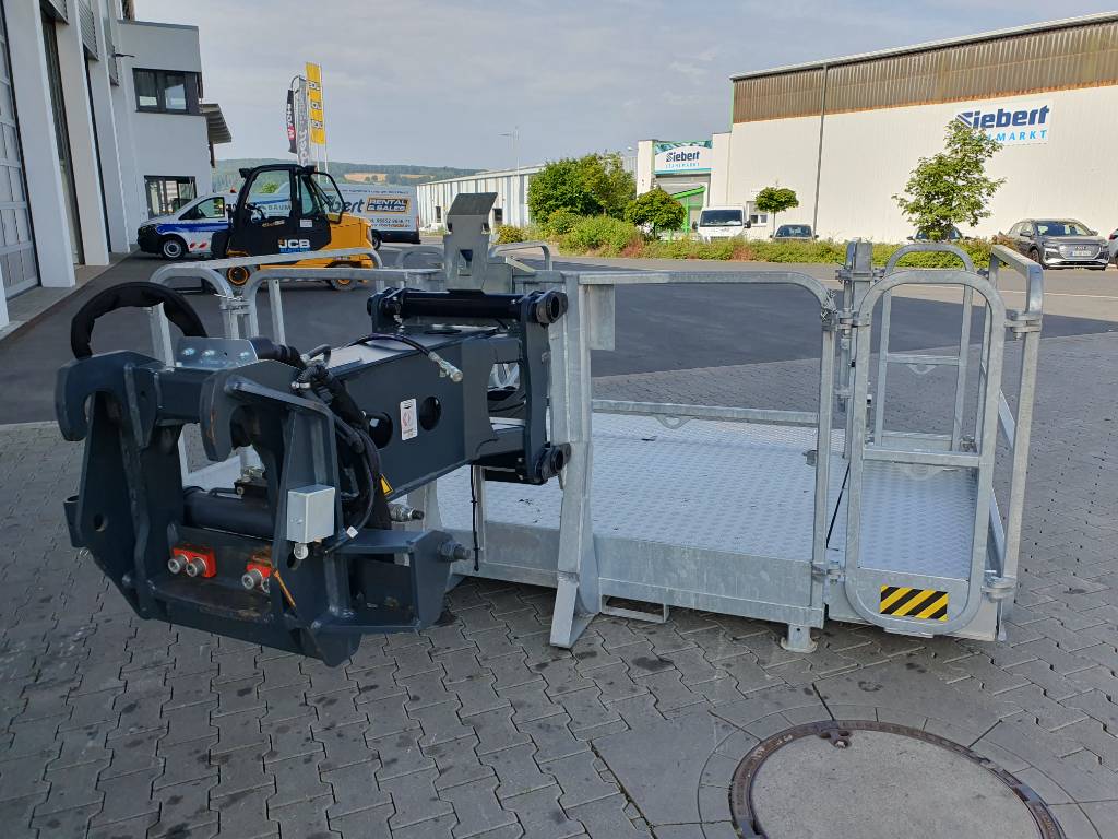 Fahrzeugabbildung Andere Magni Dachdeckerkorb / Arbeitskorb / 1.000 kg / RTH 2022