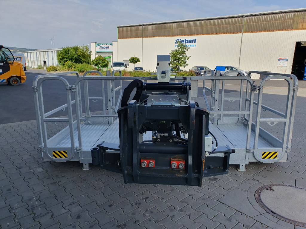 Fahrzeugabbildung Andere Magni Dachdeckerkorb / Arbeitskorb / 1.000 kg / RTH 2022