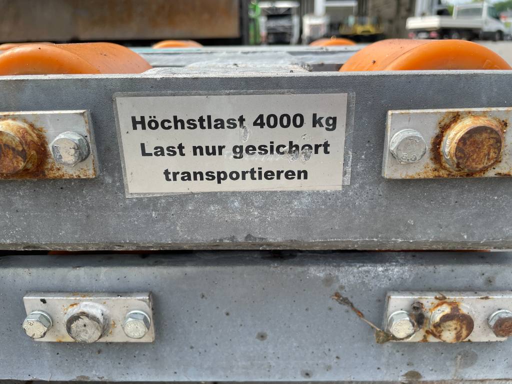 Fahrzeugabbildung Andere Stabau Rollenschienen / Gabelschuhe mit Rollen 8 to 2014