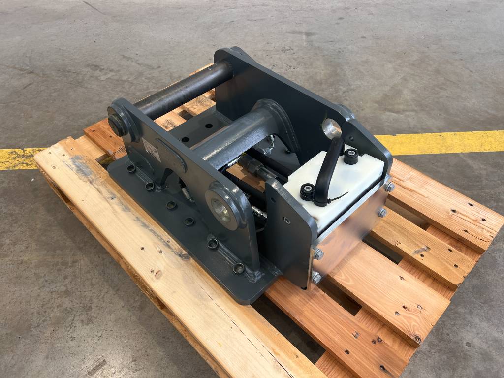 Fahrzeugabbildung Liebherr Likufix SW33 Adapterplatte / NEU lagernd WESTTECH