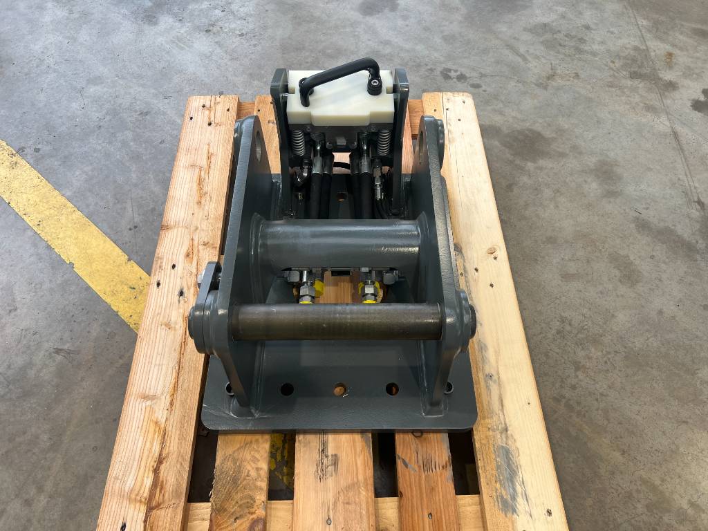 Fahrzeugabbildung Liebherr Likufix SW33 Adapterplatte / NEU lagernd WESTTECH