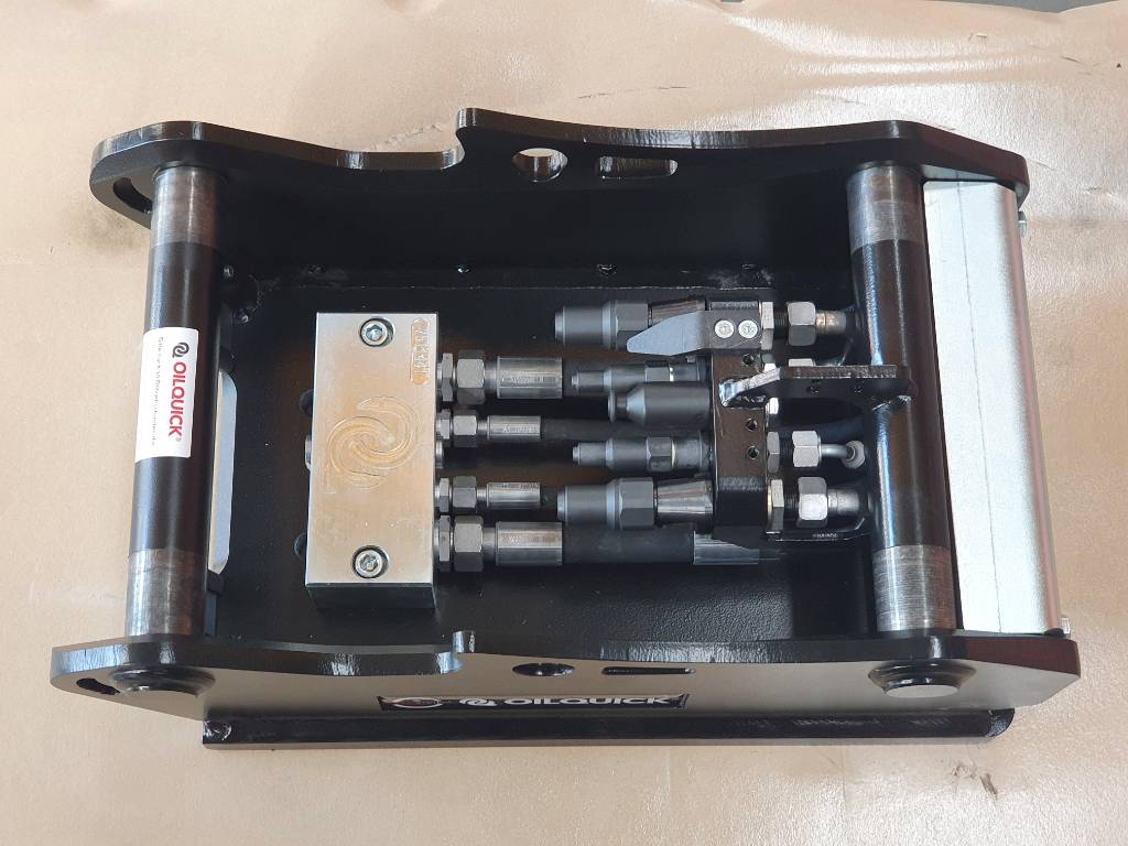 Fahrzeugabbildung Andere OilQuick OQ45-5 Adapterplatte für Westtech & mehr / NEU