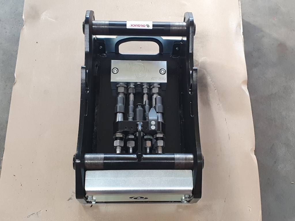 Fahrzeugabbildung Andere OilQuick OQ45-5 Adapterplatte für Westtech & mehr / NEU