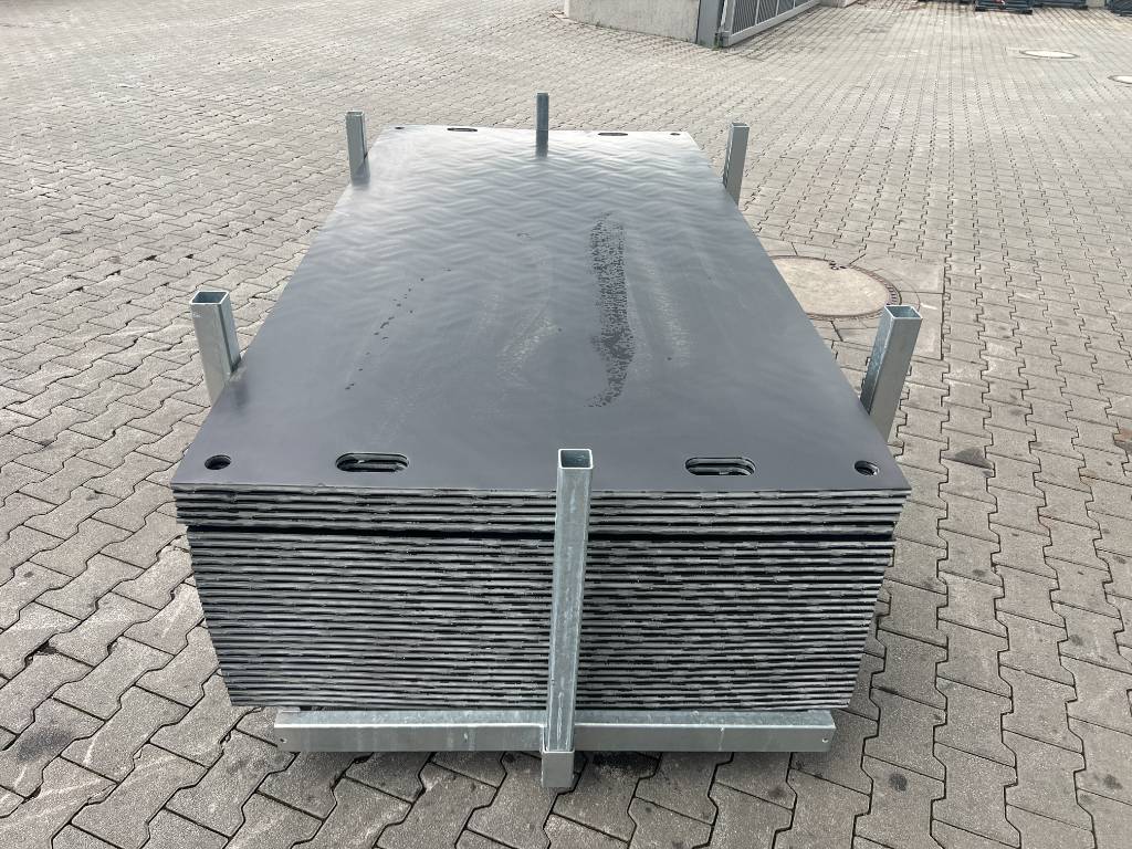 Fahrzeugabbildung Andere Fahrbahnplatten / Fahrplatten inkl. Gestell / NEU