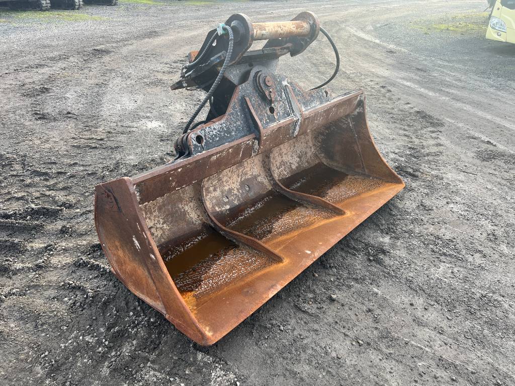 Fahrzeugabbildung Andere ZFE hydraulischer Grabenräumlöffel / MS21 / 2021