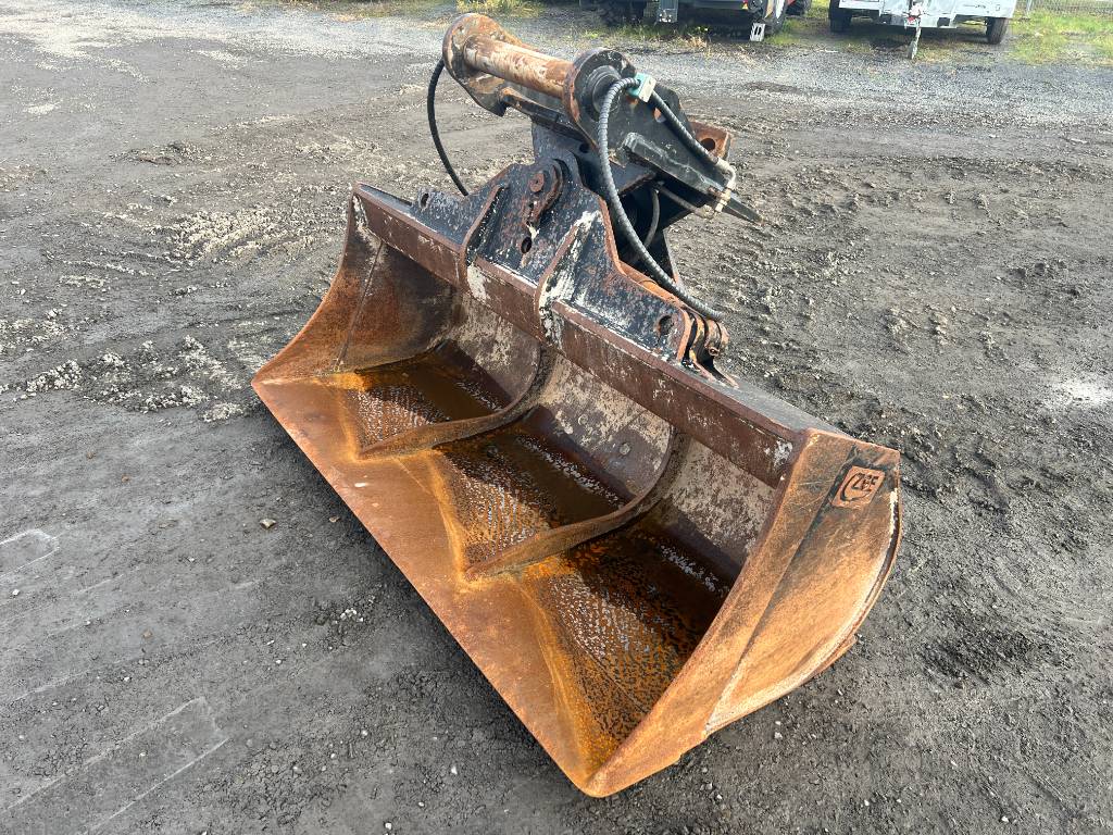 Fahrzeugabbildung Andere ZFE hydraulischer Grabenräumlöffel / MS21 / 2021