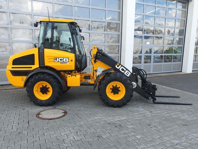 Fahrzeugabbildung JCB 409 SV / Neufahrzeug / Gabel