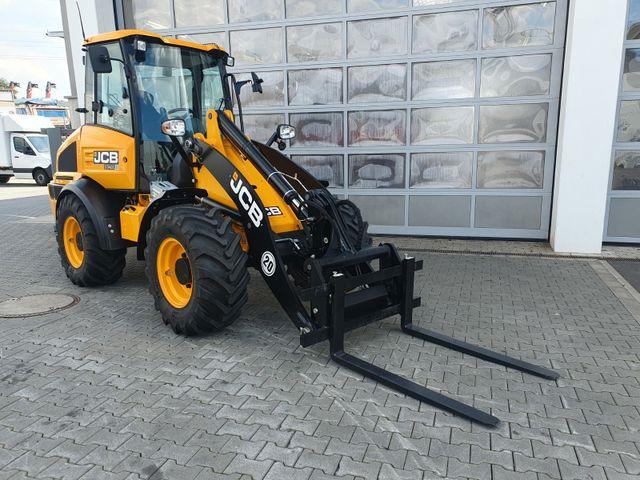 Fahrzeugabbildung JCB 409 SV / Neufahrzeug / Gabel