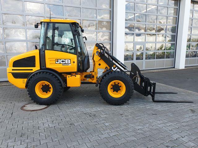 Fahrzeugabbildung JCB 407 SV / Neufahrzeug / Gabel