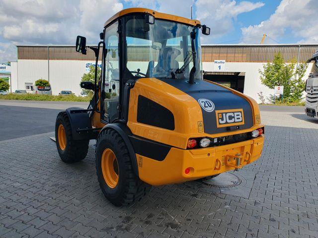 Fahrzeugabbildung JCB 407 SV / Neufahrzeug / Gabel
