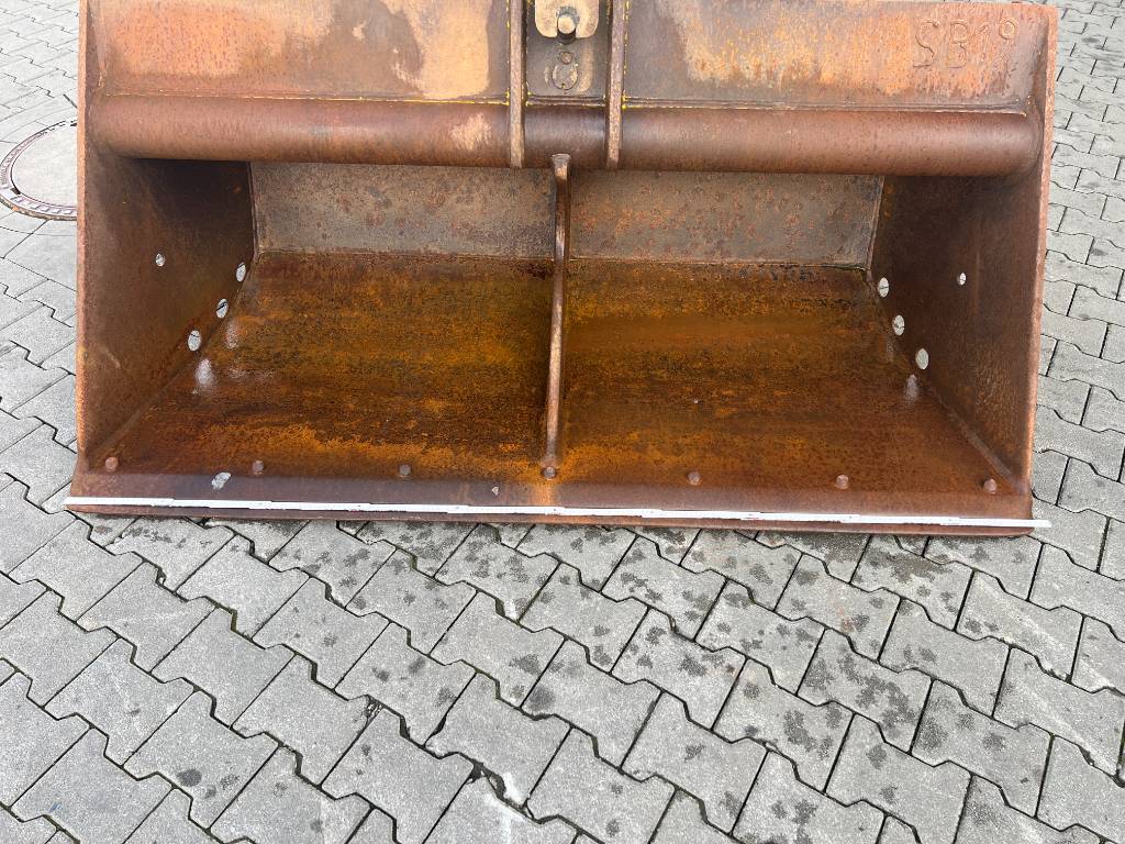 Fahrzeugabbildung Andere hydraulischer Grabenräumlöffel / SW33 / 2.000 mm