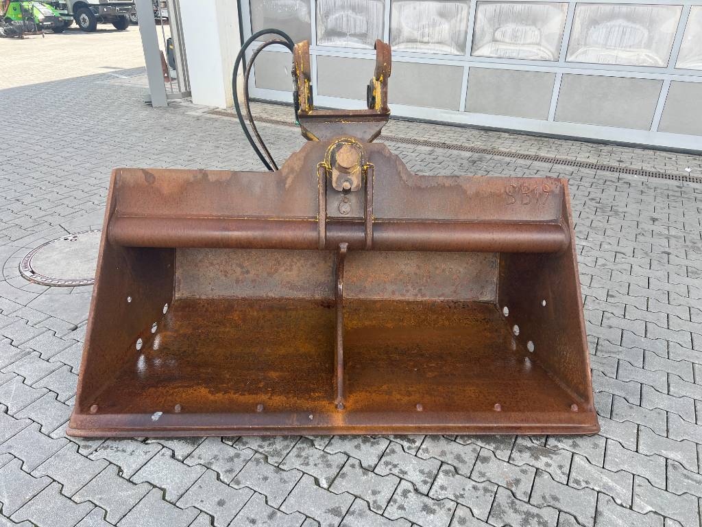 Fahrzeugabbildung Andere hydraulischer Grabenräumlöffel / SW33 / 2.000 mm