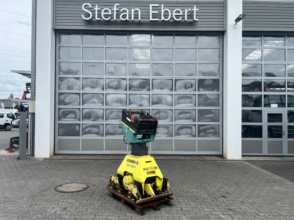 Fahrzeugabbildung Ammann Rammax RAV 1000-P Anbauverdichter Drehmotor / OQ65